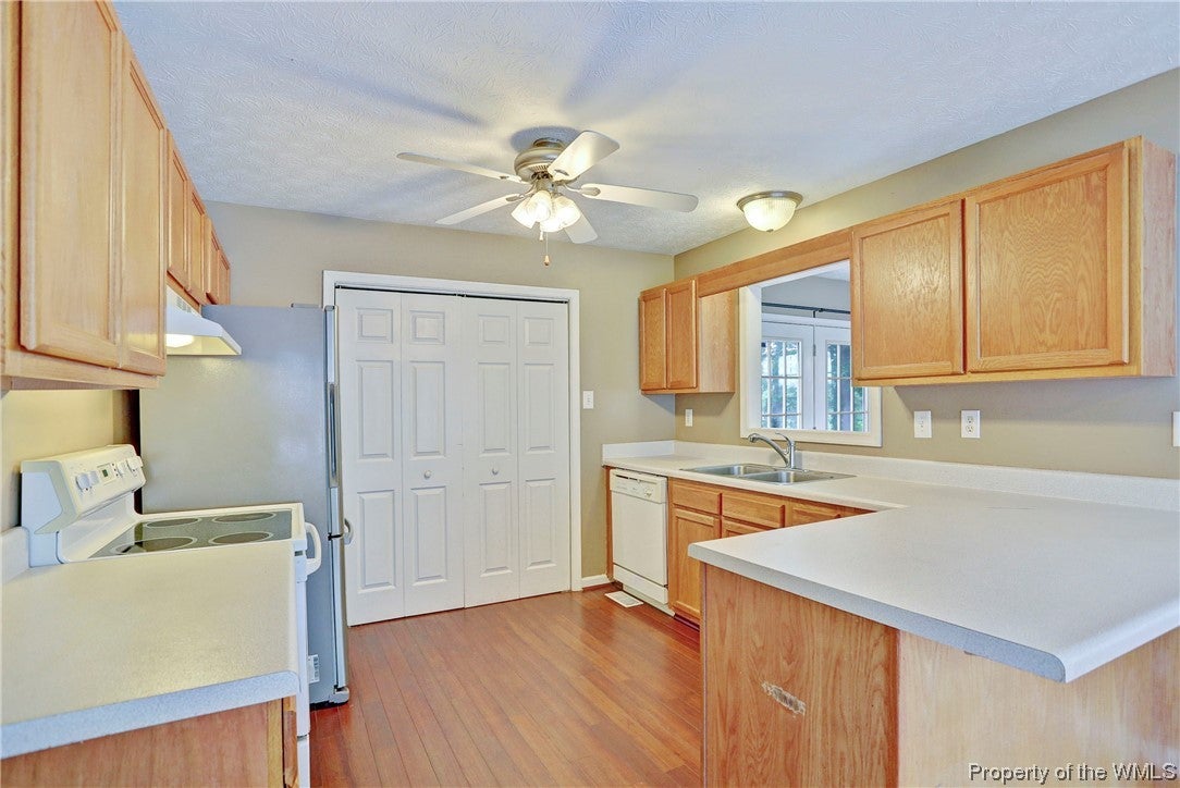911 Riverside Drive Lanexa, VA 23089 - Photo 14 of 30 Gallery Image 14