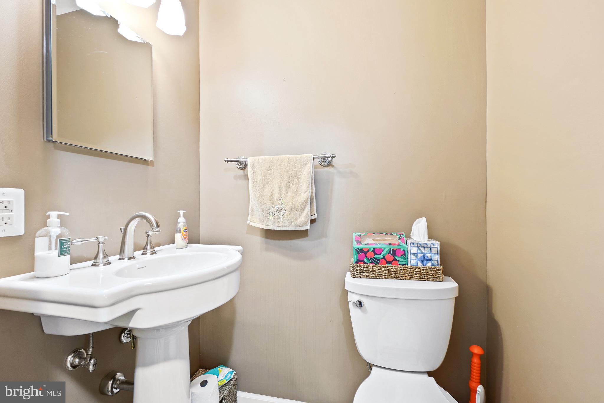 16011 Jerald Road Laurel, MD 20707 - Photo 25 of 48 Half Bath