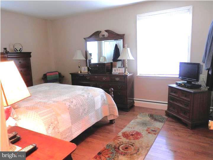 12 Taylor Road Conshohocken, PA 19428 - Photo 11 of 19 Bedroom - Main
