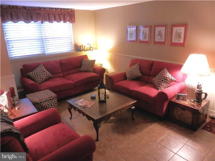 12 Taylor Road Conshohocken, PA 19428 - Photo 9 of 19 Family Room