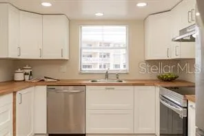 a bed room with a bed