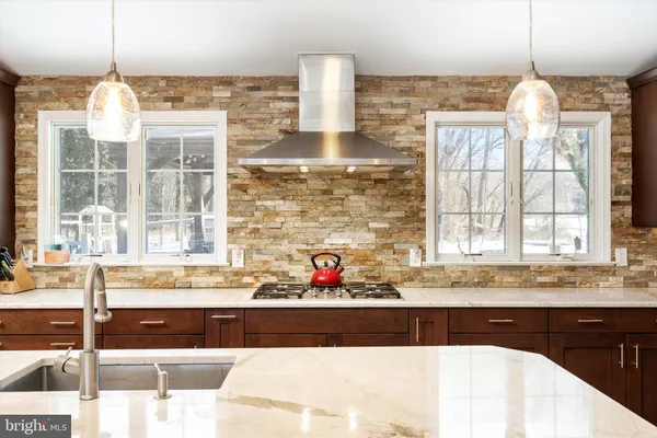 $849,000 | 327 Gordon Road, Robbinsville, NJ 08691