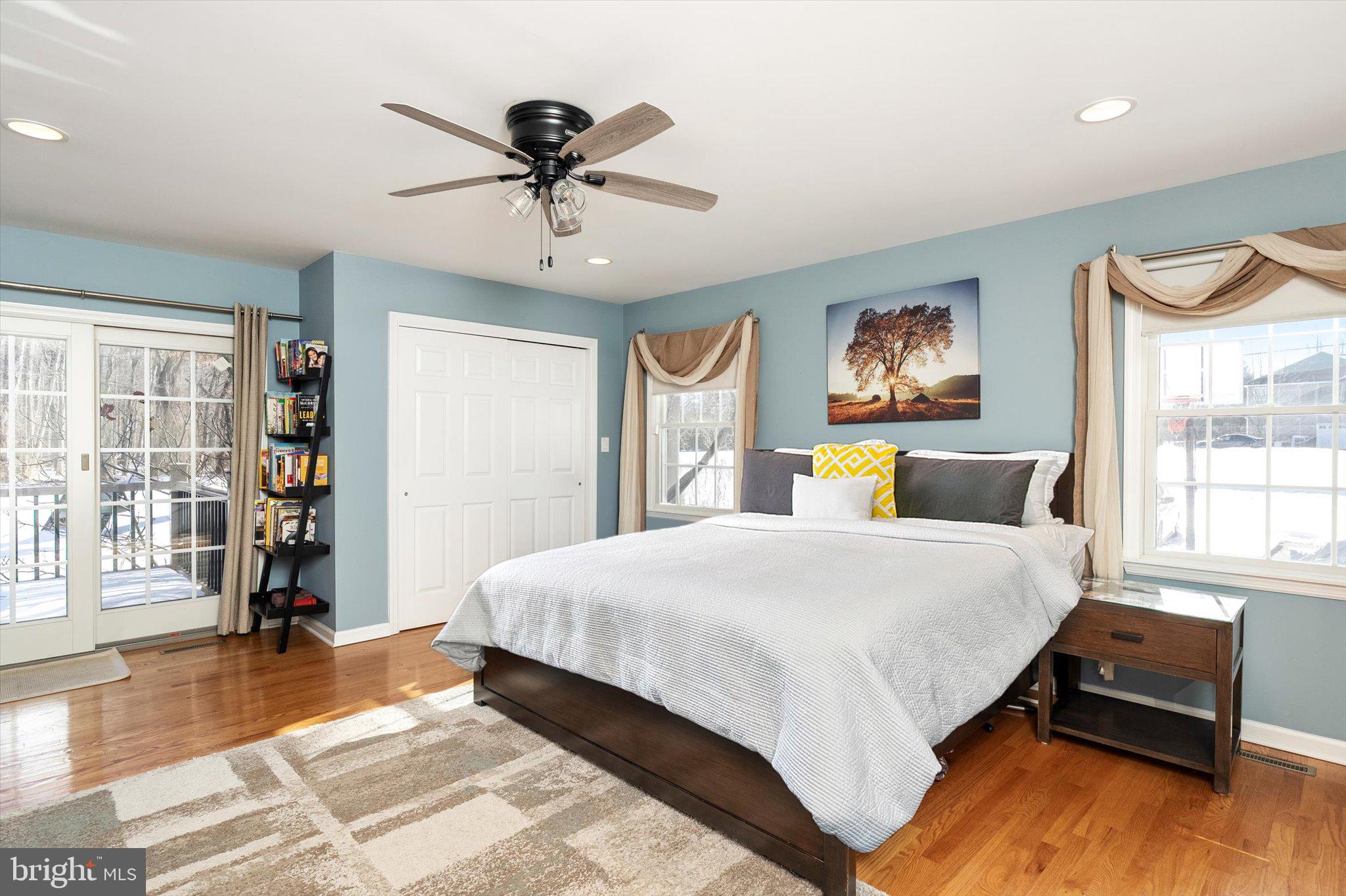 327 Gordon Road Robbinsville, NJ 08691 - Photo 15 of 42