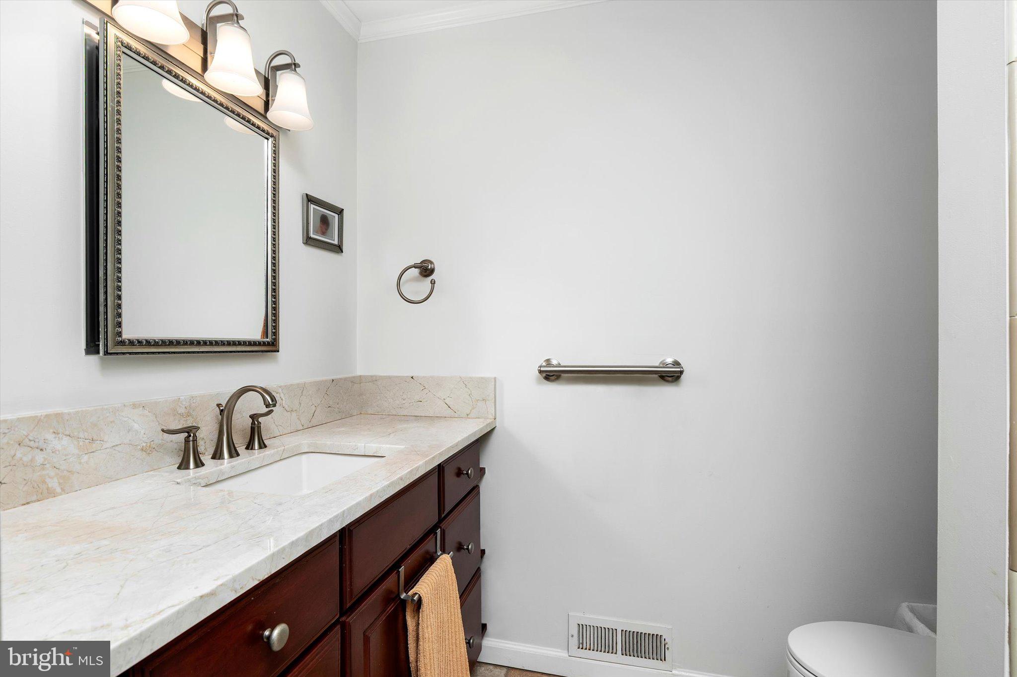 327 Gordon Road Robbinsville, NJ 08691 - Photo 26 of 42