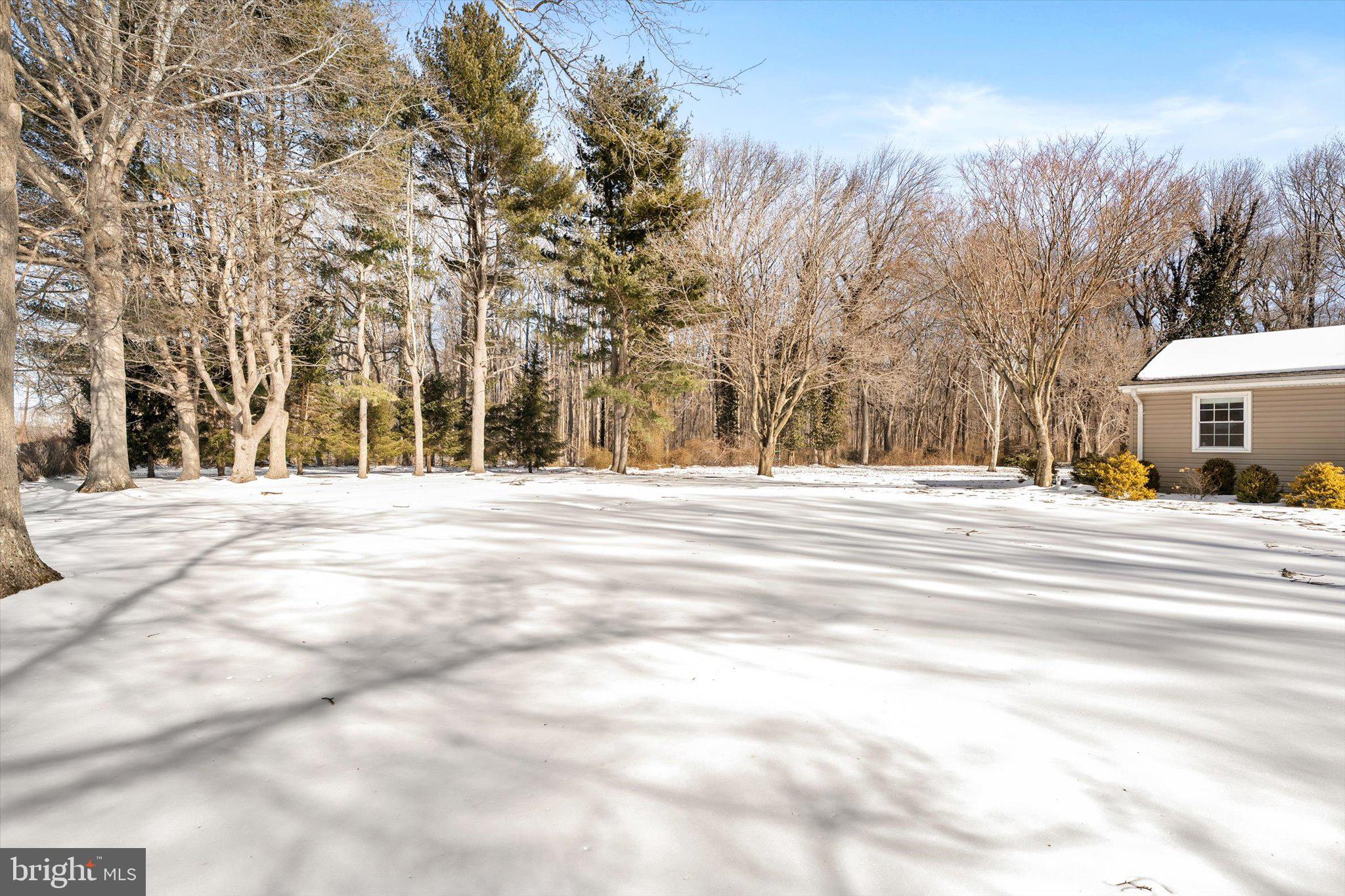 327 Gordon Road Robbinsville, NJ 08691 - Photo 39 of 42