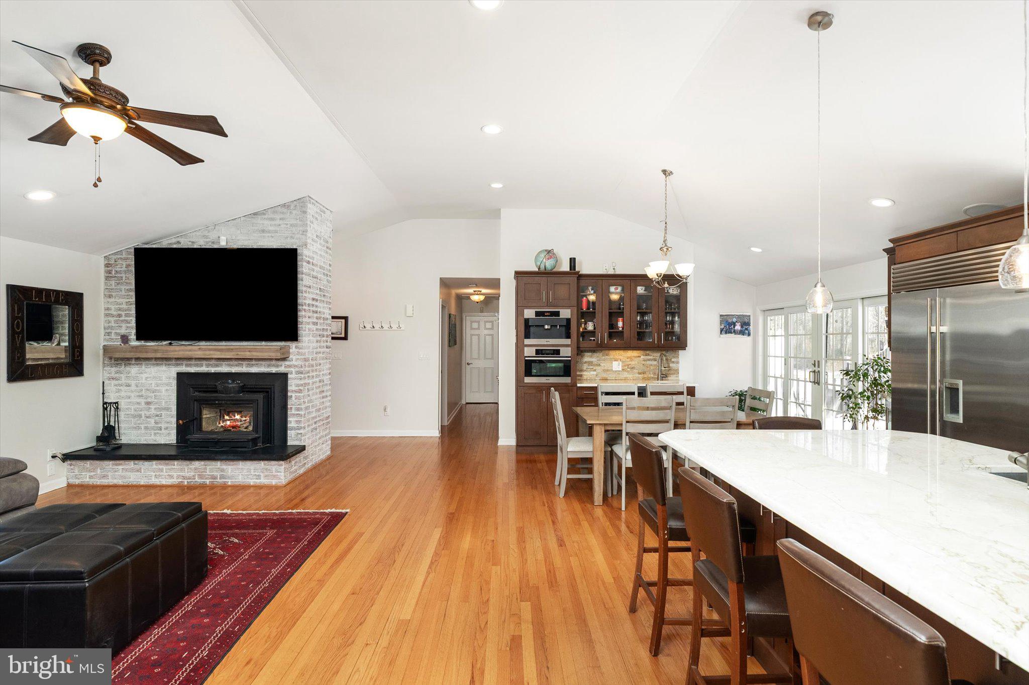 327 Gordon Road Robbinsville, NJ 08691 - Photo 6 of 42