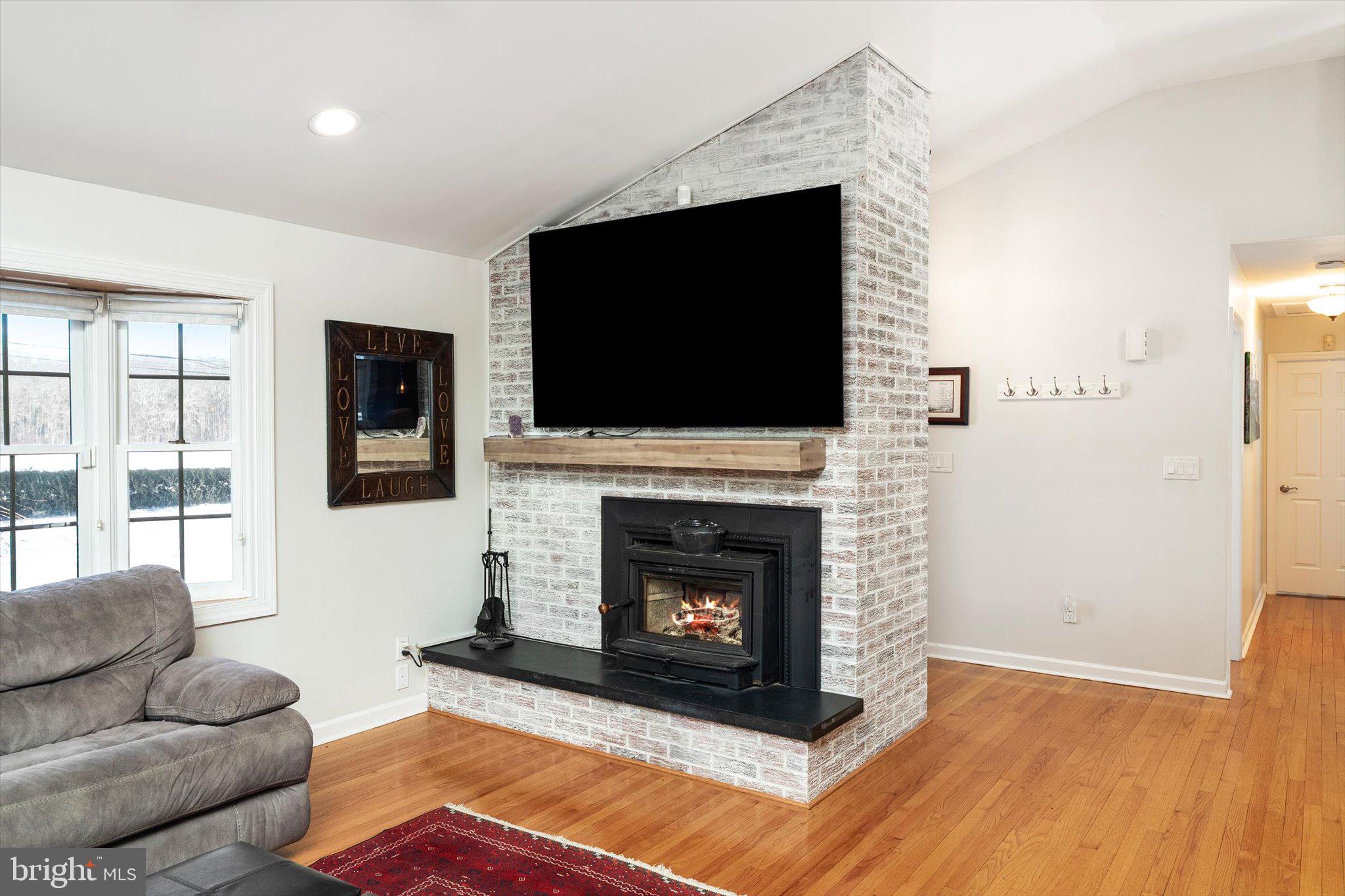 327 Gordon Road Robbinsville, NJ 08691 - Photo 7 of 42