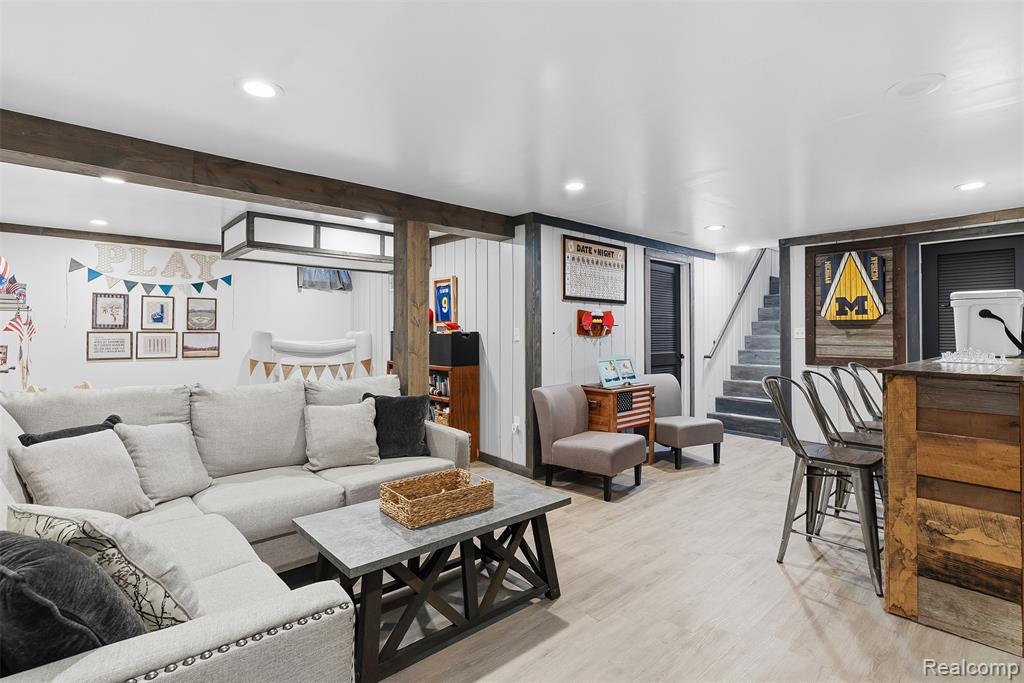 8403 Miller Road Swartz Creek, MI 48473 - Photo 25 of 37