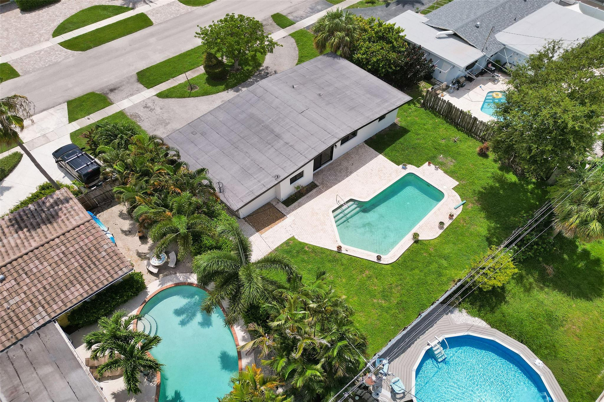 5001 Northeast 23rd Avenue Lighthouse Point, FL 33064 - Photo 29 of 34 an aerial view of a house