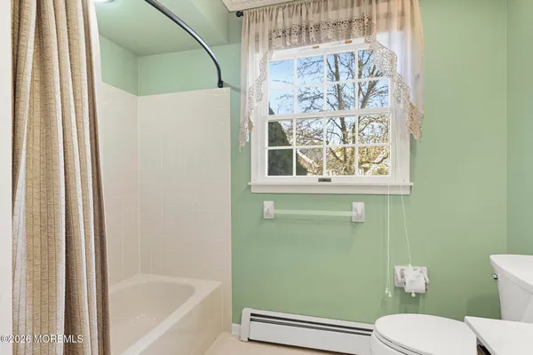 $409,000 | 1523 Heatherleaf Lane, Toms River, NJ 08755