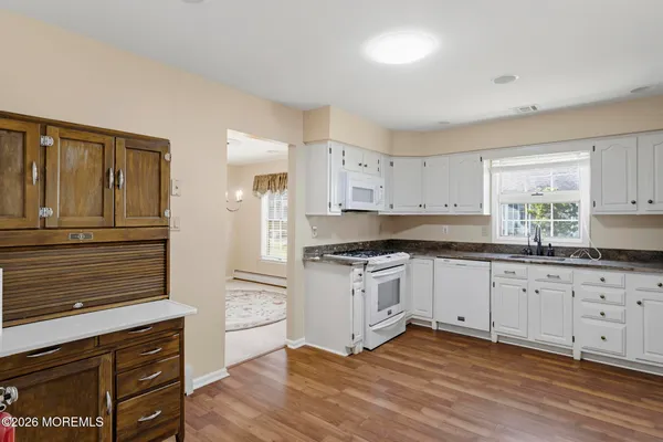 $409,000 | 1523 Heatherleaf Lane, Toms River, NJ 08755