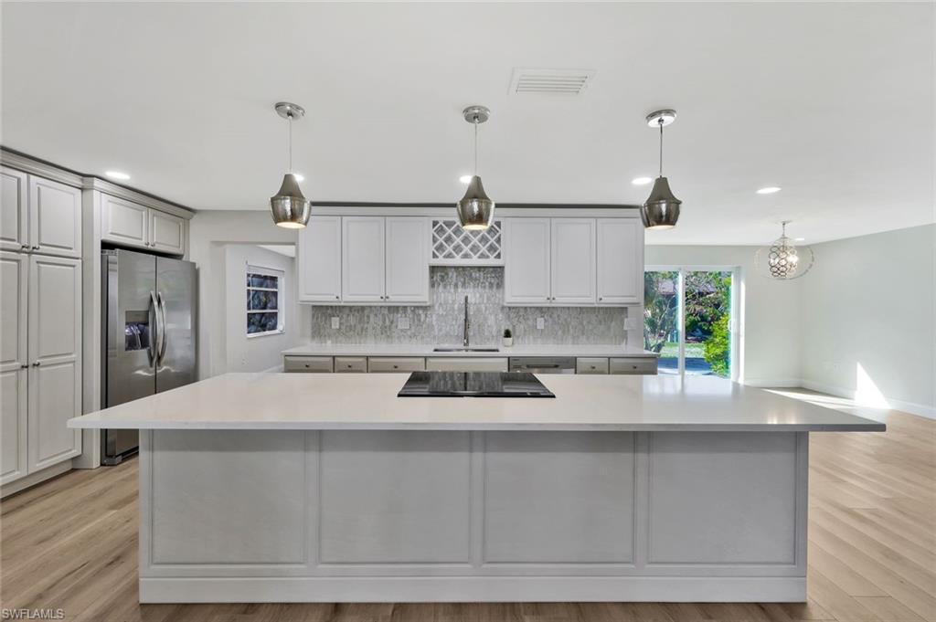105 Blue Ridge Drive, Unit 20 Naples, FL 34112 - Photo 3 of 15 Gallery Image 3