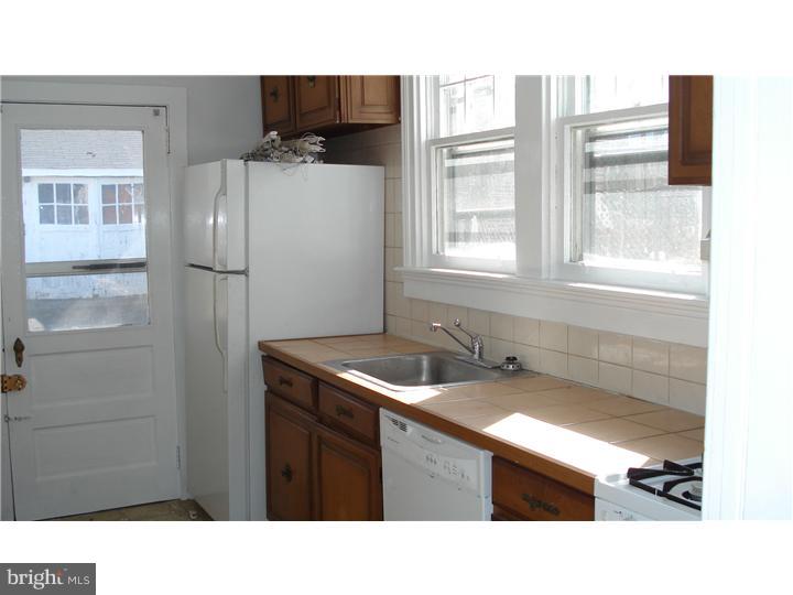 412 Maple Street Jenkintown, PA 19046 - Photo 3 of 24 Unit #1