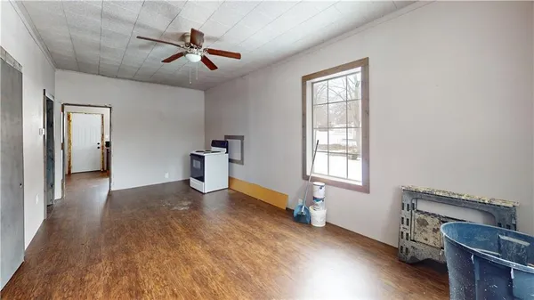 $36,500 | 512 South West Street, Nevada, MO 64772