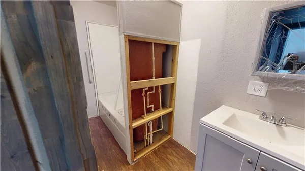 $36,500 | 512 South West Street, Nevada, MO 64772