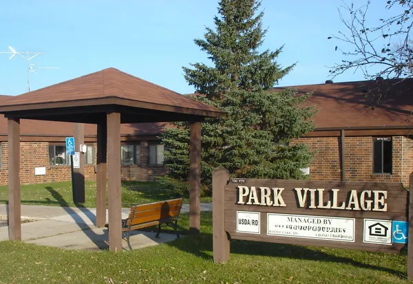 $695 | 1007 1st St Lake Park, Unit 2, Lake Park, MN 56554