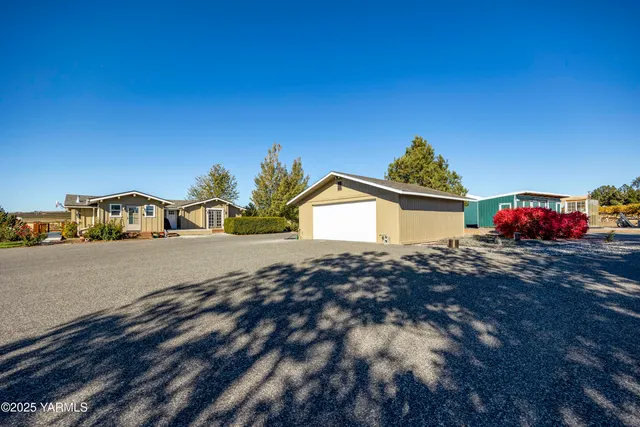 $899,900 | 22207 West Gerrick Road, Benton City, WA 99320