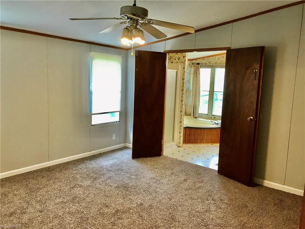 4534 Robbins Road Jonesville, NC 28642 - Photo 13 of 18 Gallery Image 13