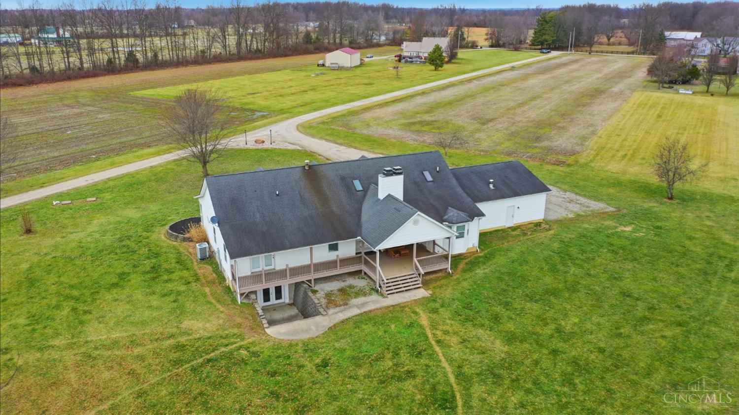 7353 Ross Road Oregonia, OH 45054 - Photo 4 of 89