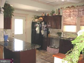 2078 Pennington Road Ewing, NJ 08638 - Photo 3 of 6