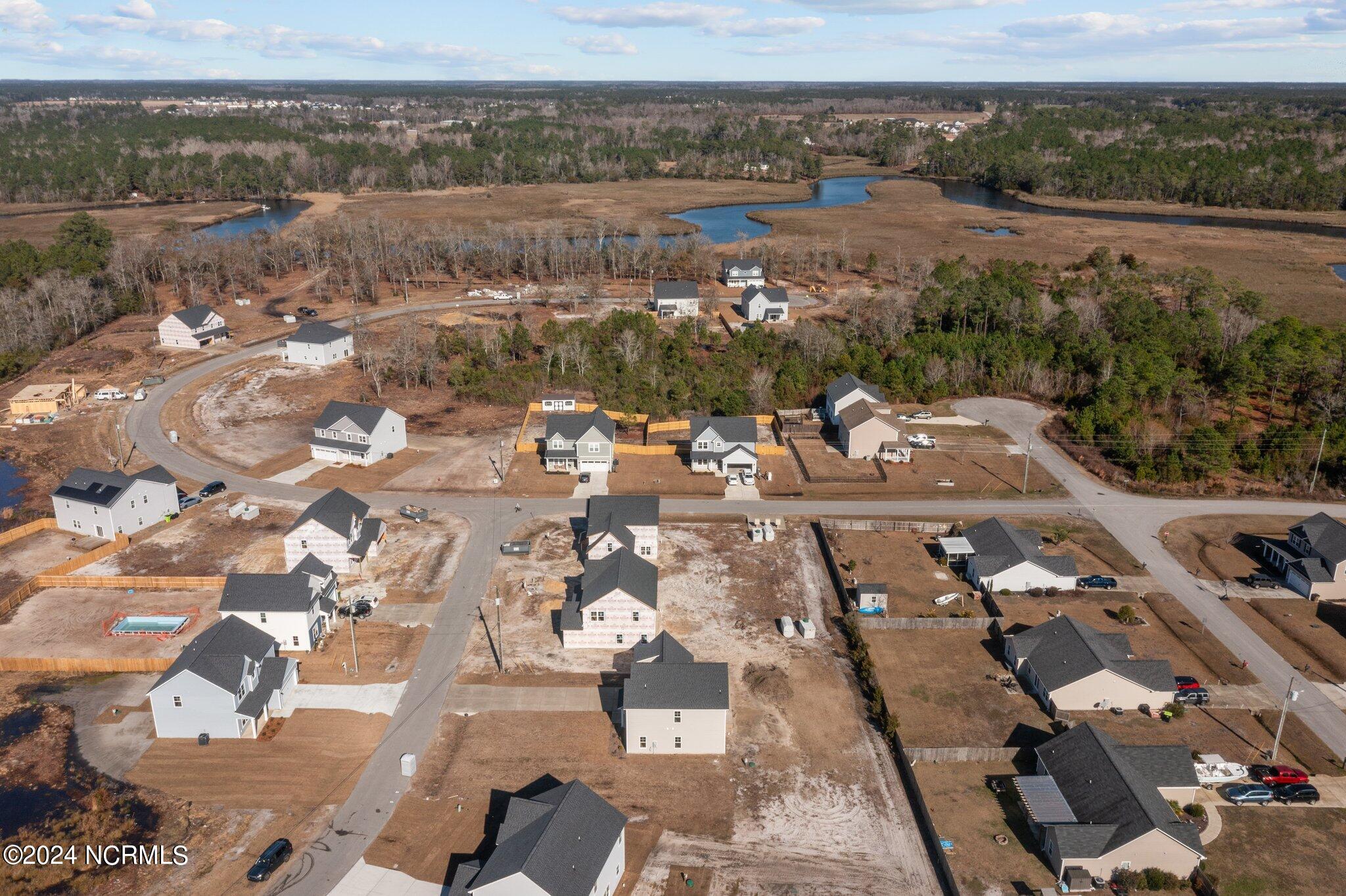403 Bay Harbor Hubert, NC 28539 - Photo 26 of 29 Community Aerial