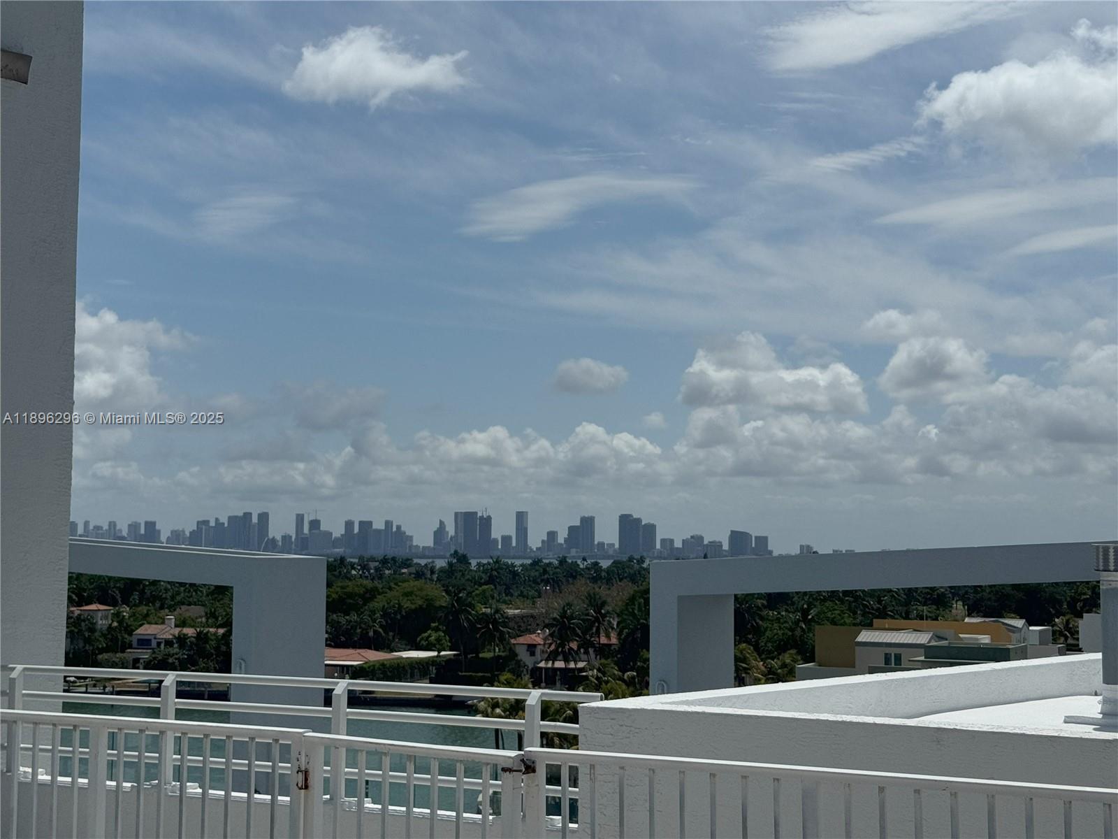5970 Indian Creek Drive, Unit PH3 Miami Beach, FL 33140 - Photo 36 of 37 a view of a terrace