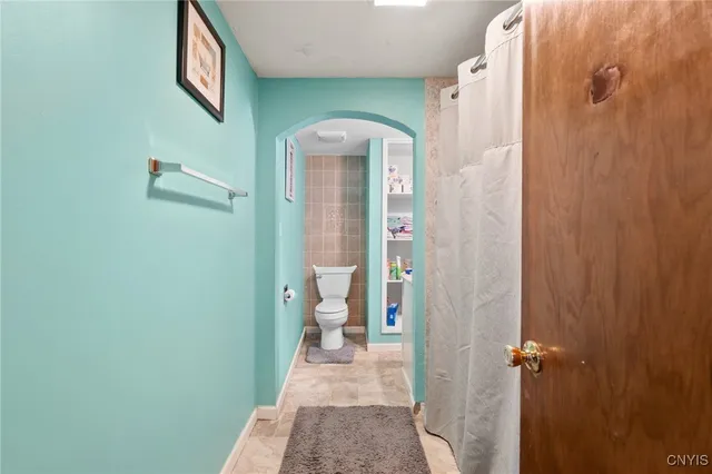 $200,000 | 221 Weymouth Road, Syracuse, NY 13205