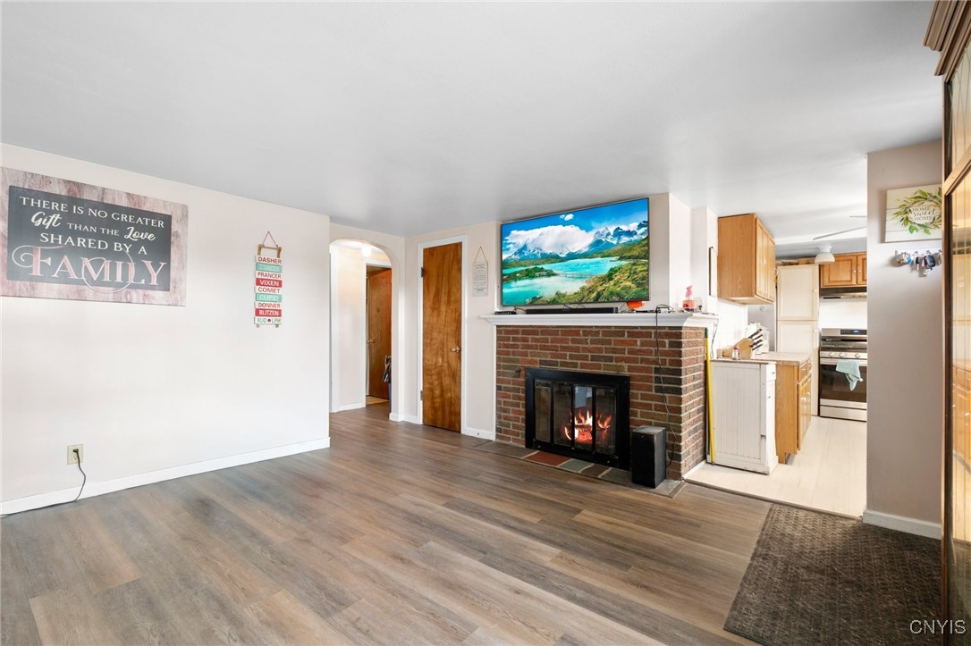 221 Weymouth Road Syracuse, NY 13205 - Photo 7 of 32