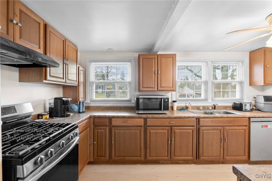 221 Weymouth Road Syracuse, NY 13205 - Photo 9 of 32