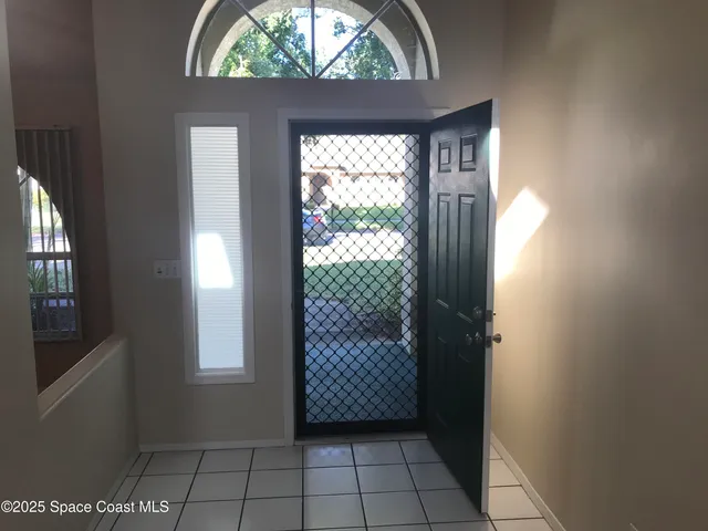 $2,650 | 3166 Lago Vista Drive, Melbourne, FL 32940