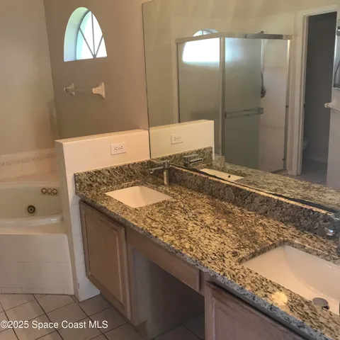 $2,650 | 3166 Lago Vista Drive, Melbourne, FL 32940