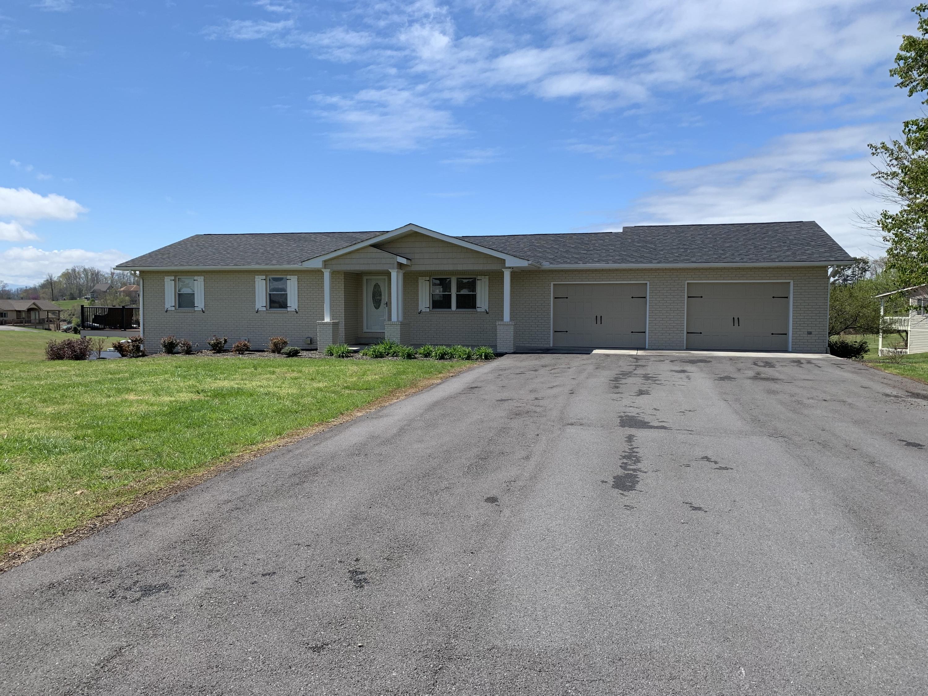 1763 Doc Terry Road Dandridge, TN 37725 - Photo 4 of 34 1763 Doc Terry 1