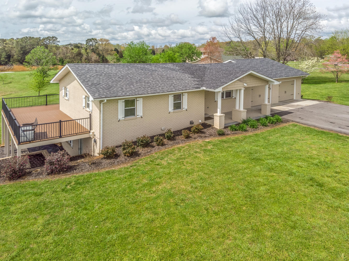1763 Doc Terry Road Dandridge, TN 37725 - Photo 6 of 34 1763 Doc Terry Rd Dandridge TN-large-004