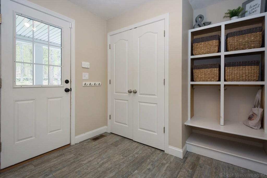95 Meadow Road Bolton, MA 01740 - Photo 4 of 31 Gallery Image 4