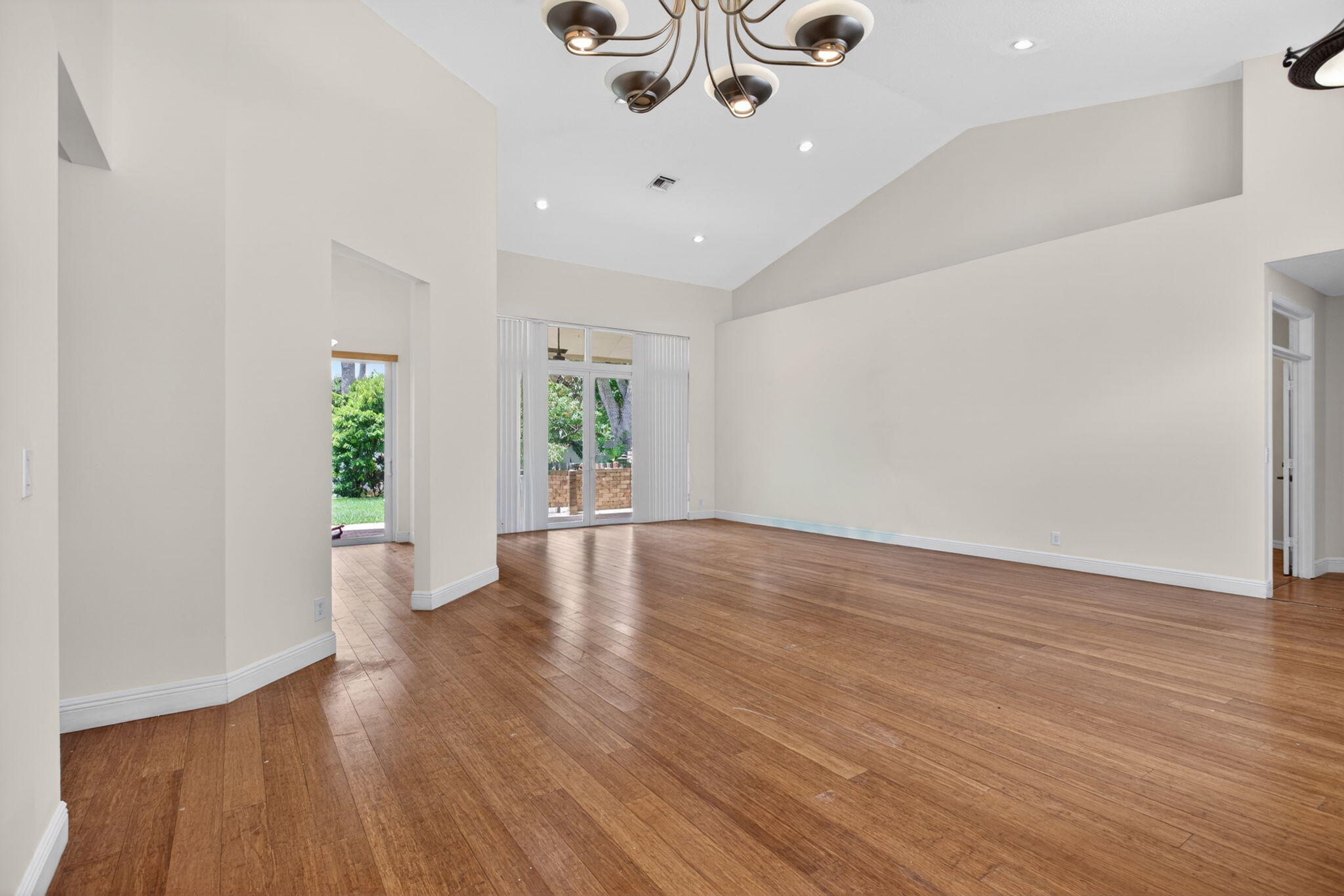 10027 Umberland Place Boca Raton, FL 33428 - Photo 10 of 39 10-web-or-mls-10027-7878