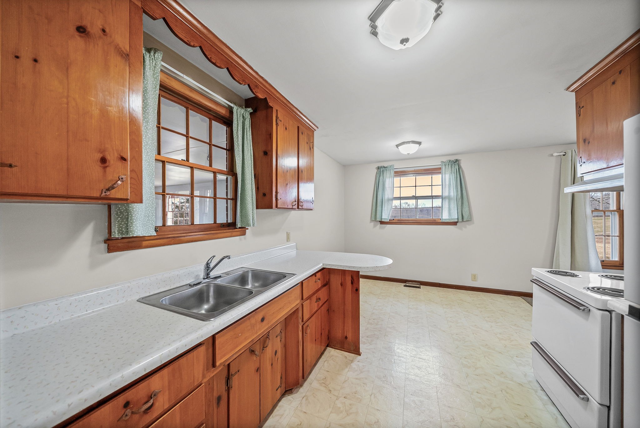 598 Antioch Road Dover, TN 37058 - Photo 11 of 27