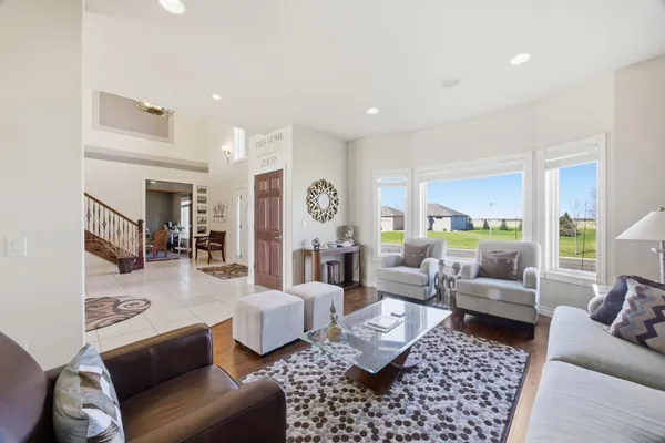 $900,000 | 3413 50th Street North, Fargo, ND 58102