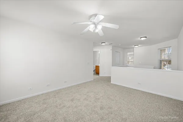 $325,000 | 2724 Granite Court, Crystal Lake, IL 60012