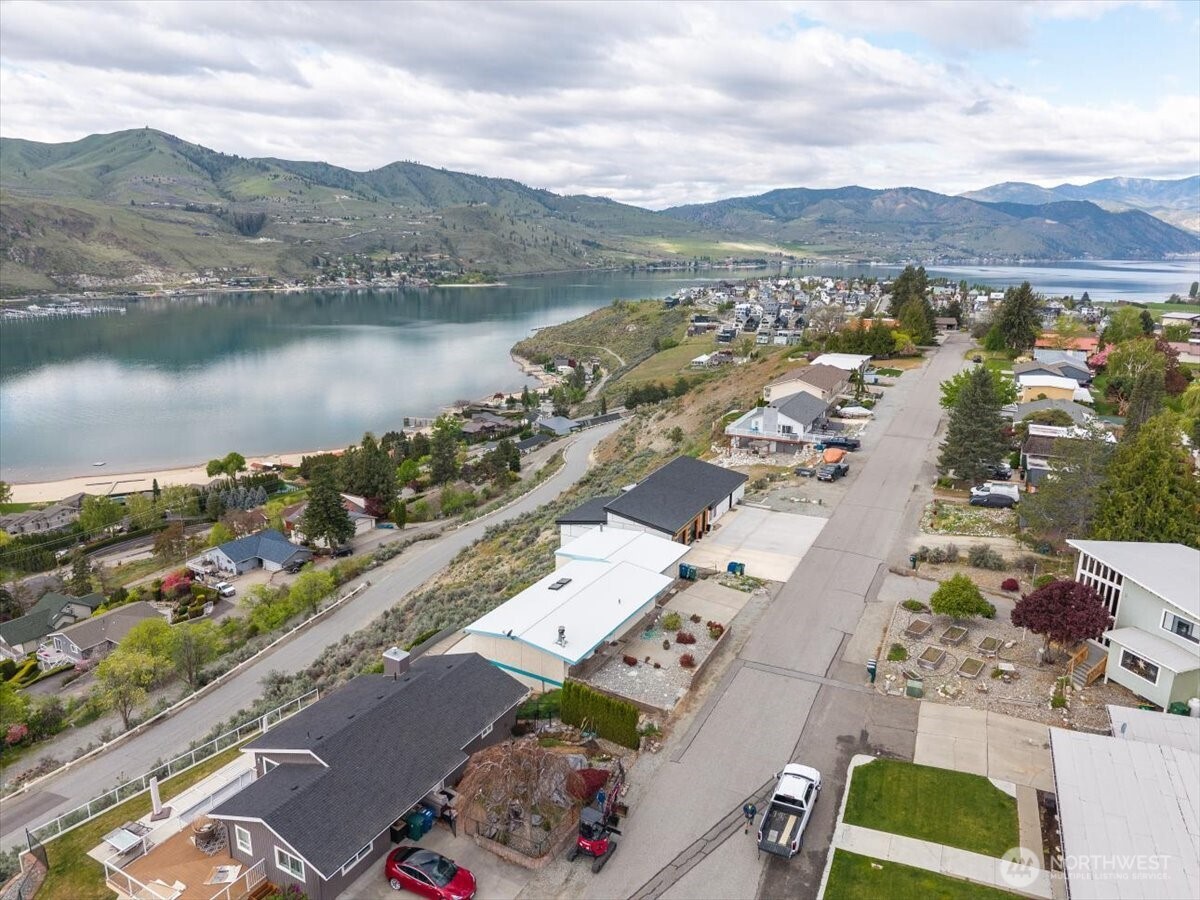 820 West Golf Course Drive Chelan, WA 98816 - Photo 34 of 39