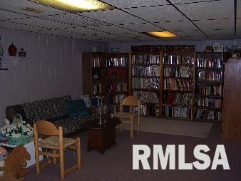 2624 Curved Creek Road Quincy, IL 62301 - Photo 5 of 5 Gallery Image 5