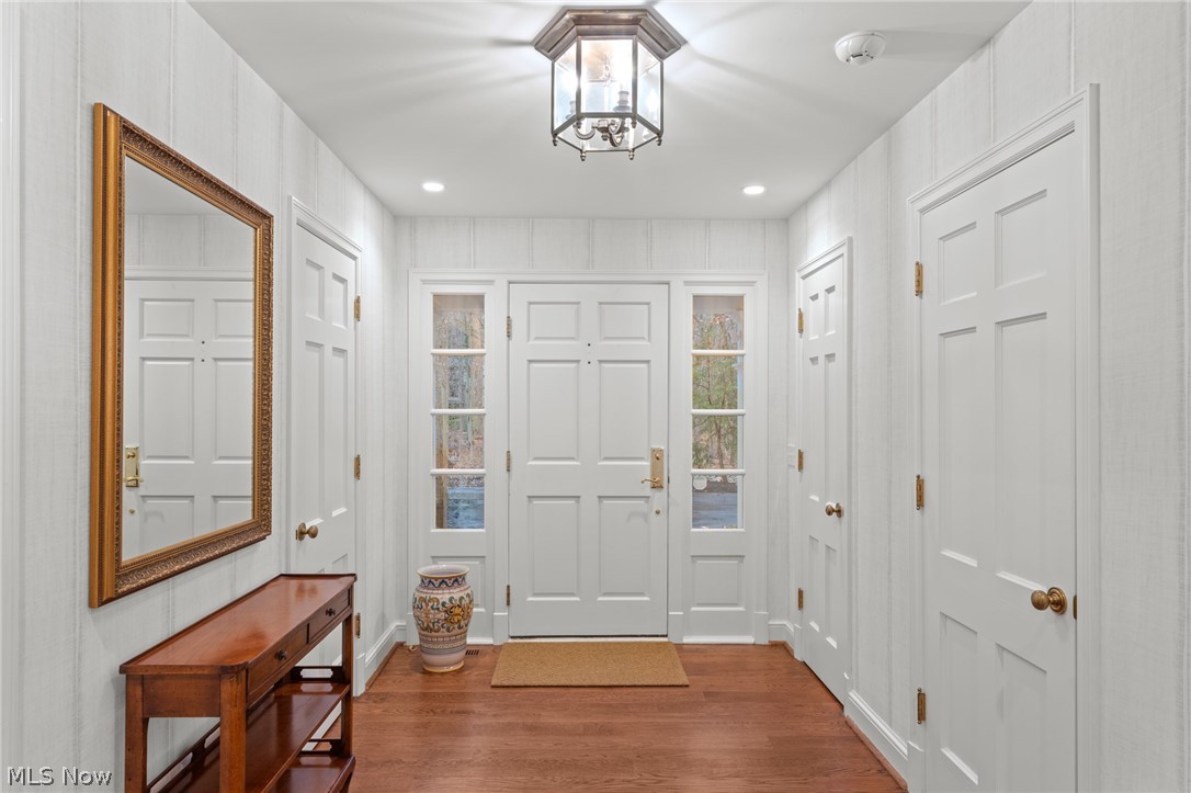 33285 Woodleigh Road Cleveland, OH 44124 - Photo 23 of 50