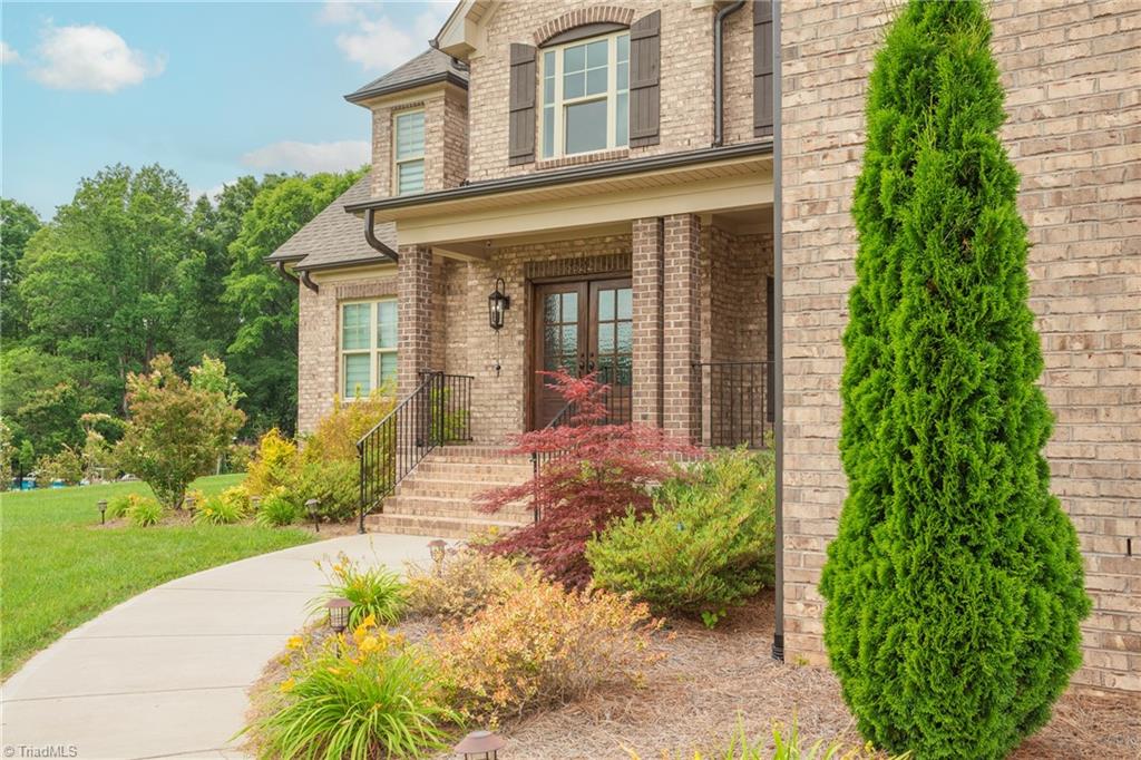 6622 Linville Ridge Drive Oak Ridge, NC 27310 - Photo 4 of 50