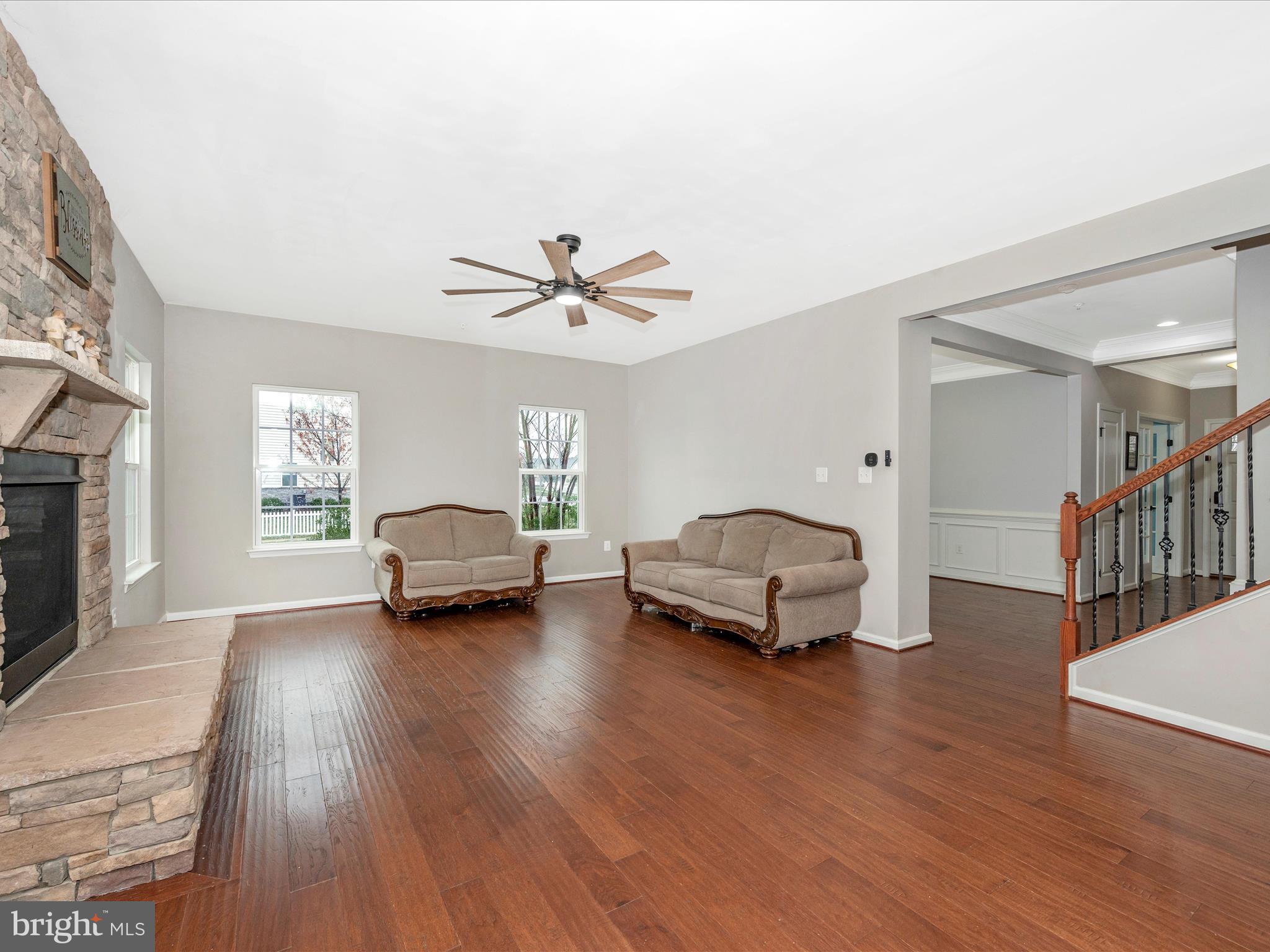 1149 Long Farm Circle Brunswick, MD 21716 - Photo 7 of 59 Living Room
