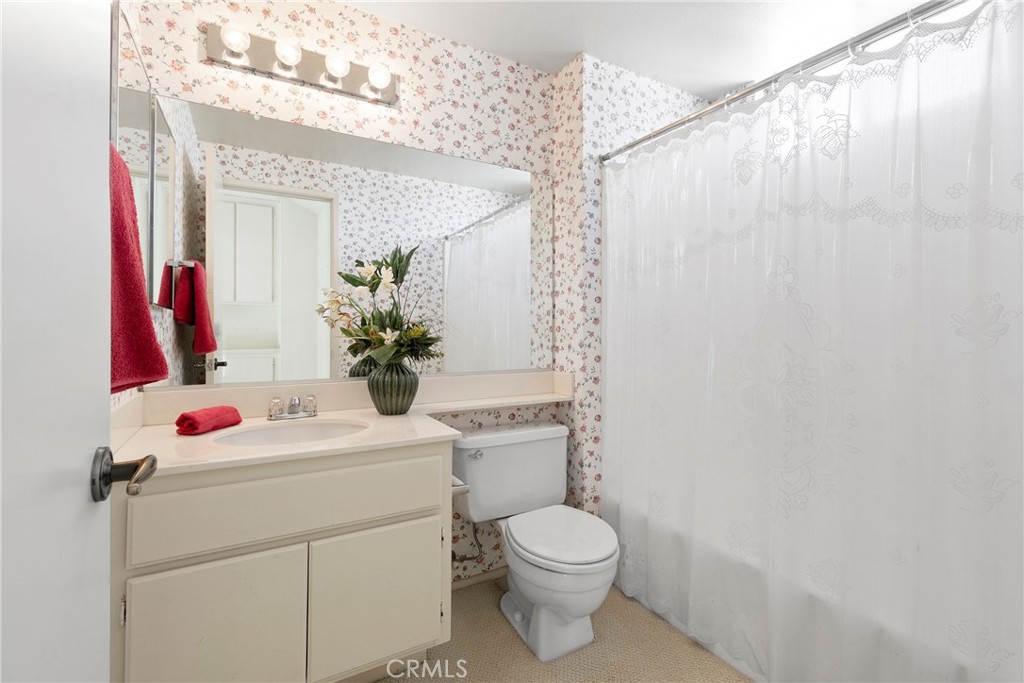 1082 Pine Valley Road Banning, CA 92220 - Photo 17 of 39 Powder Room