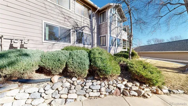 a view of a backyard with garden
