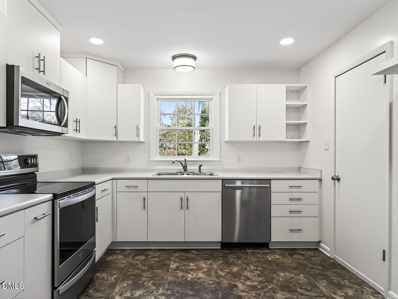 7 Travis Circle Durham, NC 27713 - Photo 12 of 31 012-1280x960-kitchen