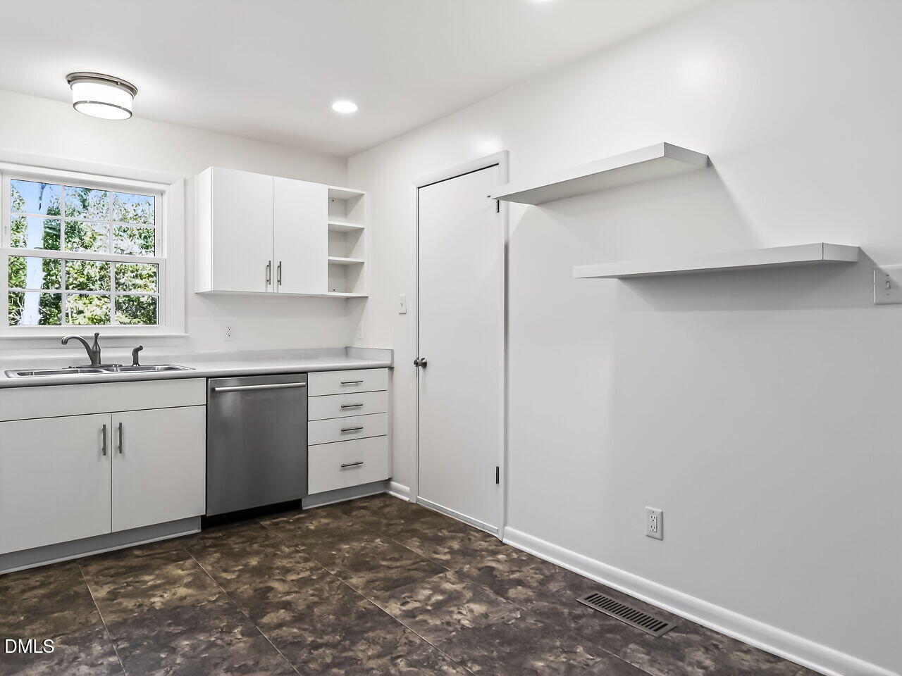 7 Travis Circle Durham, NC 27713 - Photo 13 of 31 013-1280x960-kitchen