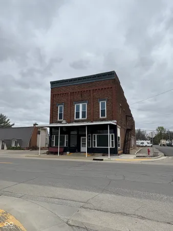$174,900 | 24 East State Street, Kingman, IN 47952