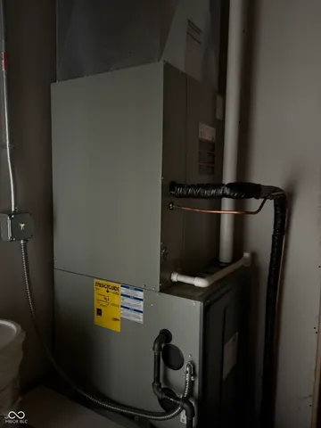 $174,900 | 24 East State Street, Kingman, IN 47952