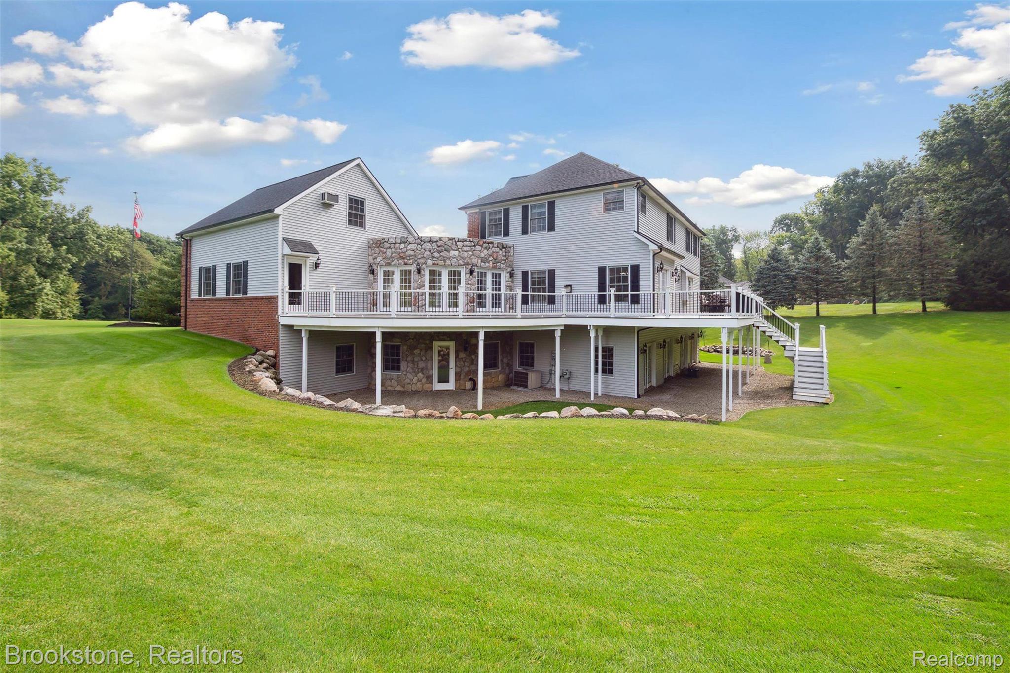 2307 Sundance Ridge Howell, MI 48843 - Photo 33 of 86 Gallery Image 33